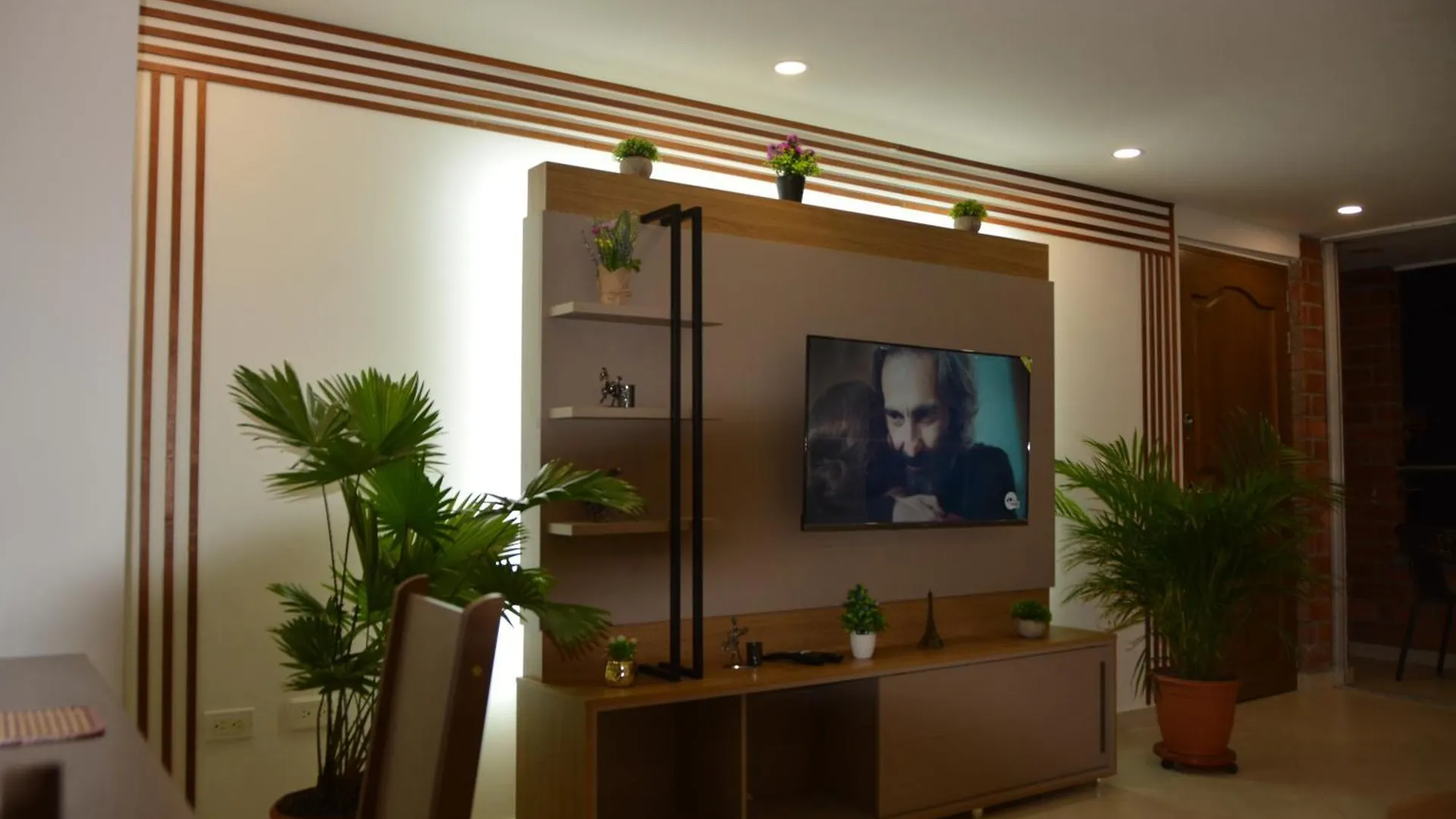 kontakty Moderno Y Centrico Apartamento Con Impresionantes Vistas A La Montana
