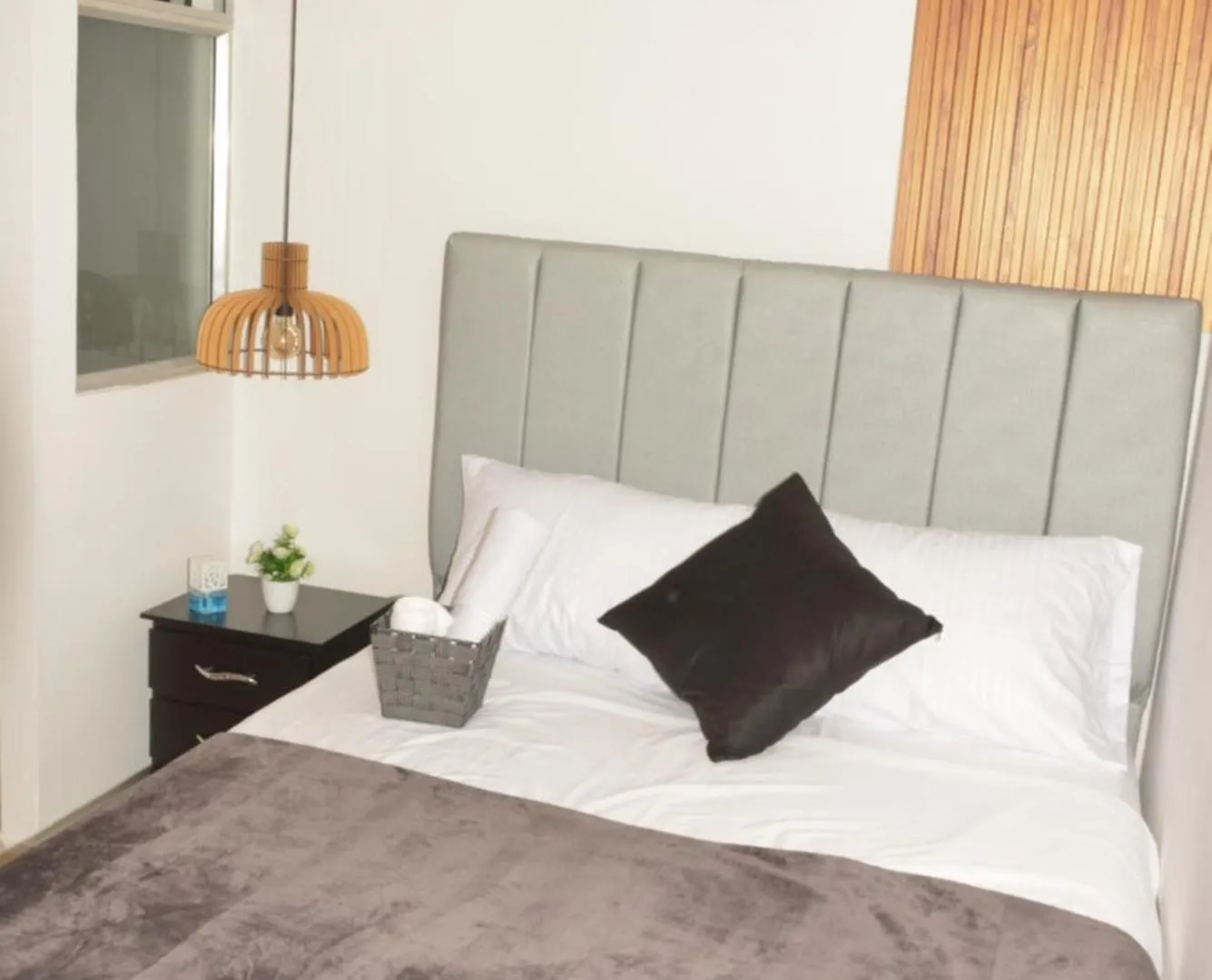 Moderno Y Centrico Apartamento Con Impresionantes Vistas A La Montana Medellín Apartmán