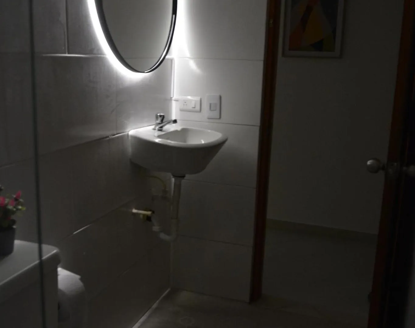 Moderno Y Centrico Apartamento Con Impresionantes Vistas A La Montana Медельин