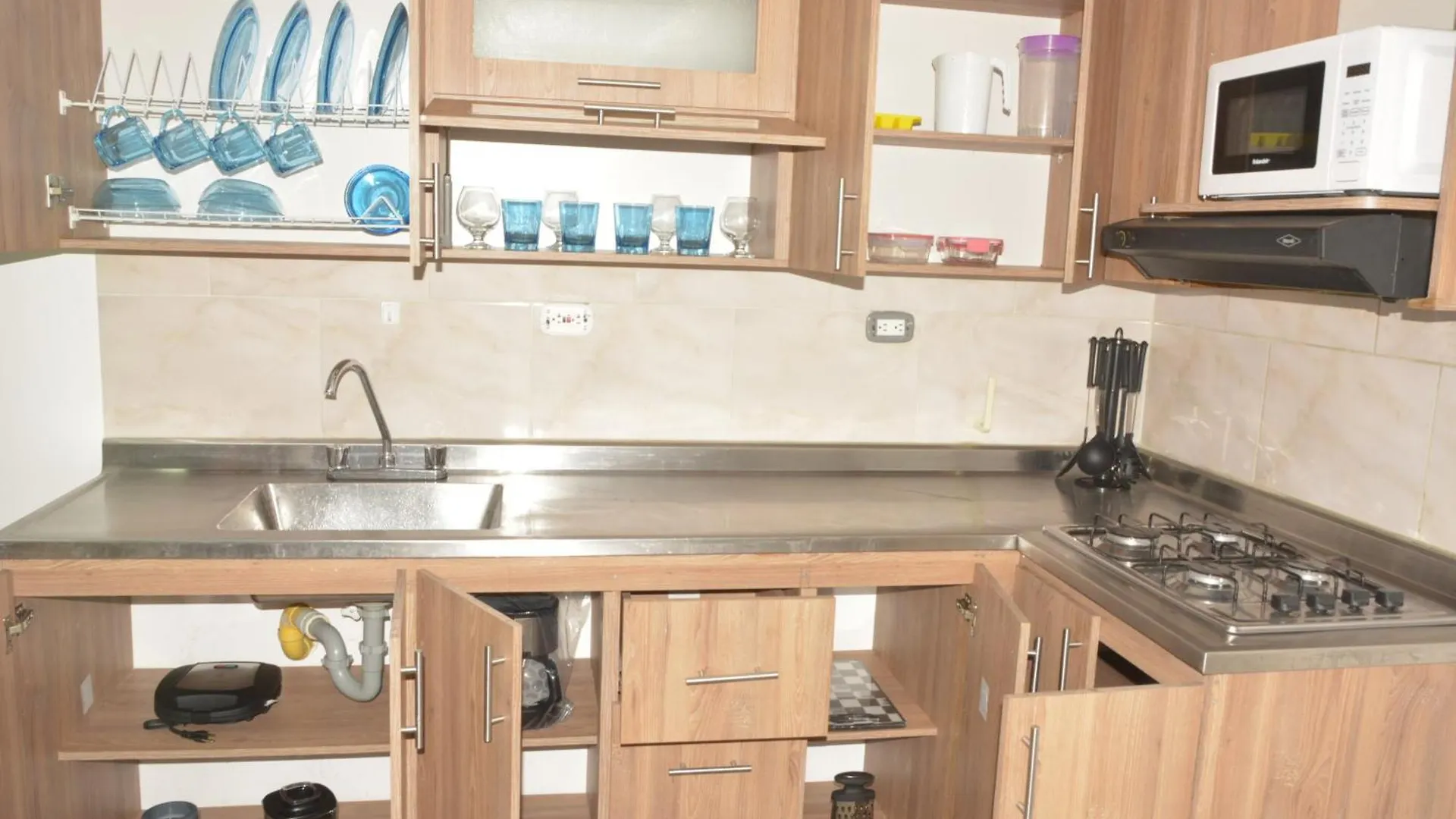 Moderno Y Centrico Apartamento Con Impresionantes Vistas A La Montana Медельин